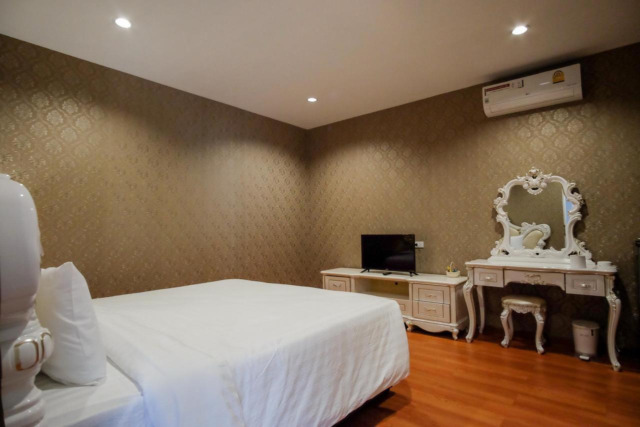The O-Zone Airport Inn Бангкок Экстерьер фото