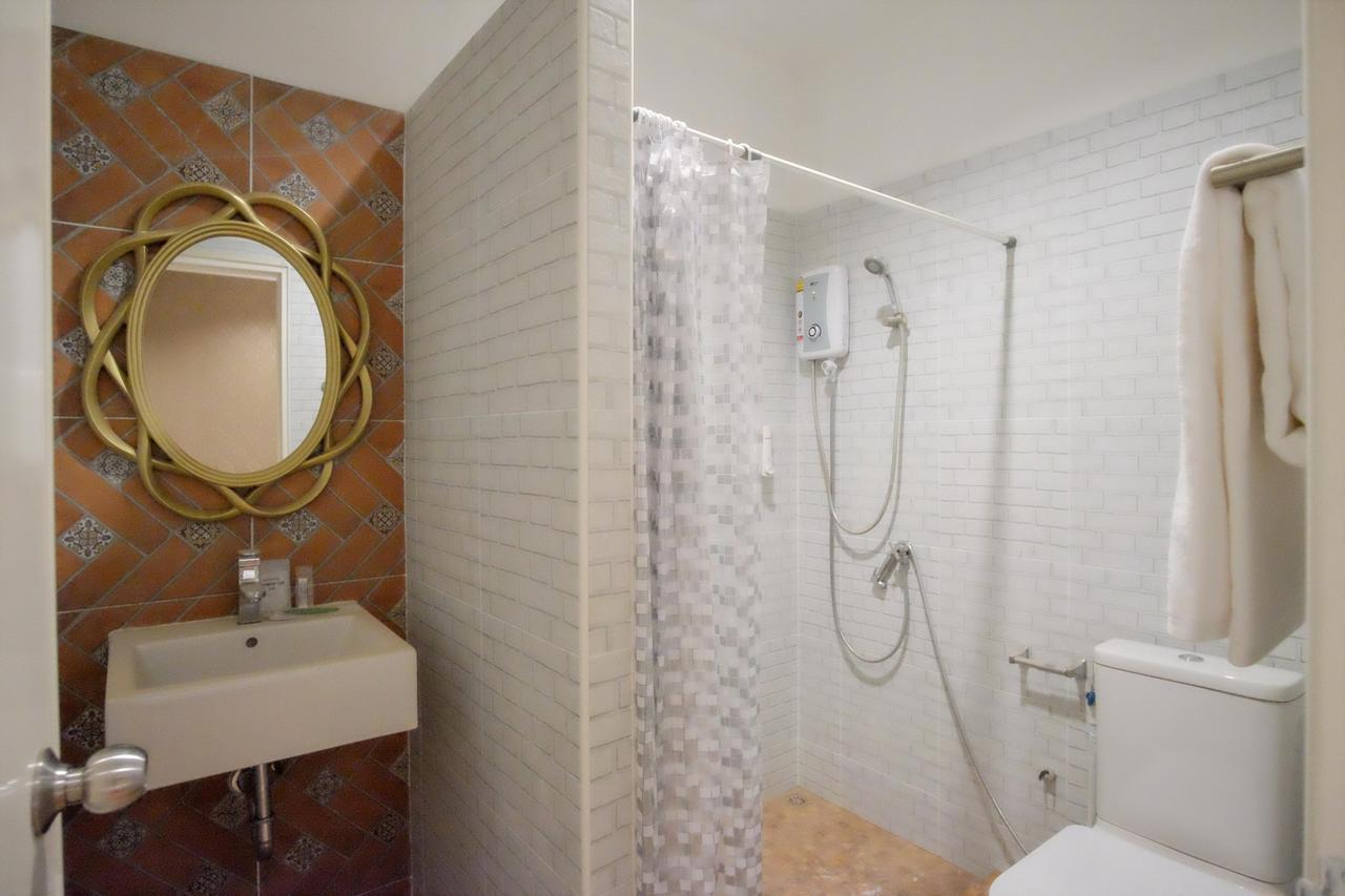 The O-Zone Airport Inn Бангкок Экстерьер фото