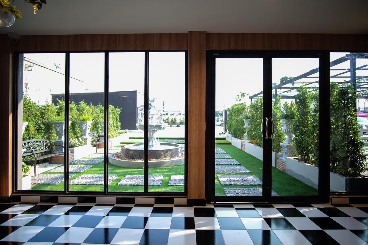 The O-Zone Airport Inn Бангкок Экстерьер фото