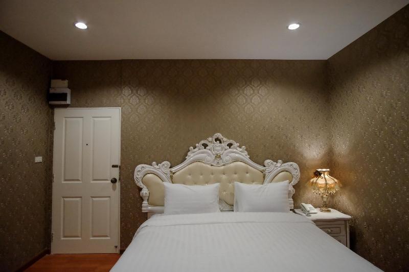 The O-Zone Airport Inn Бангкок Экстерьер фото