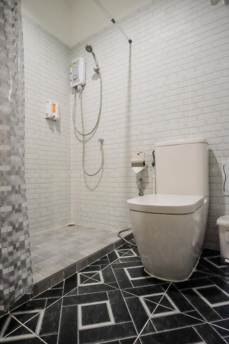 The O-Zone Airport Inn Бангкок Экстерьер фото